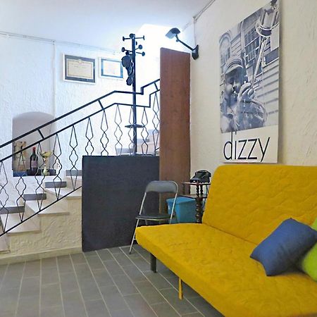 Alloggio Vieste Centro - Dizzy Studio Home Luaran gambar