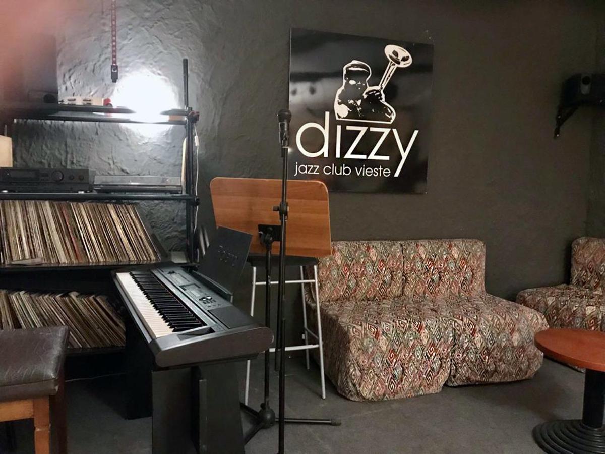 Alloggio Vieste Centro - Dizzy Studio Home Luaran gambar